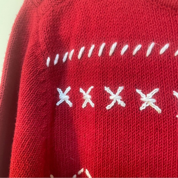 Liz Claiborne LizSport Red white Embroidery Thin knit Sweater Women Medium NWT - Picture 9 of 11